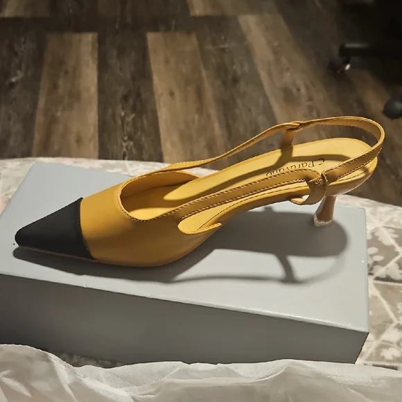 C.Paravano Elegant Yellow and Black Slingback Heels - Picture 3 of 5